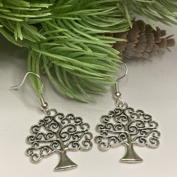 Tree of Life Earring, Celtic Earring, Tree Earring, Nature Earring, Gift Idea - Picture 4 of 9